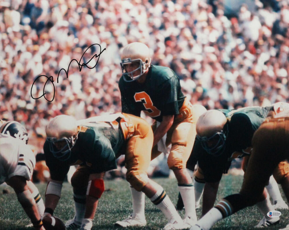 Joe Montana Autographed Notre Dame 16x20 Photo Behind Center in Green  Jersey - Beckett Witness *Black