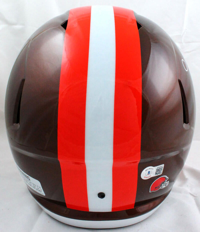 : Nick Chubb Autographed Cleveland Browns F/S Flash Speed  Helmet-Beckett W Hologram White : Collectibles & Fine Art