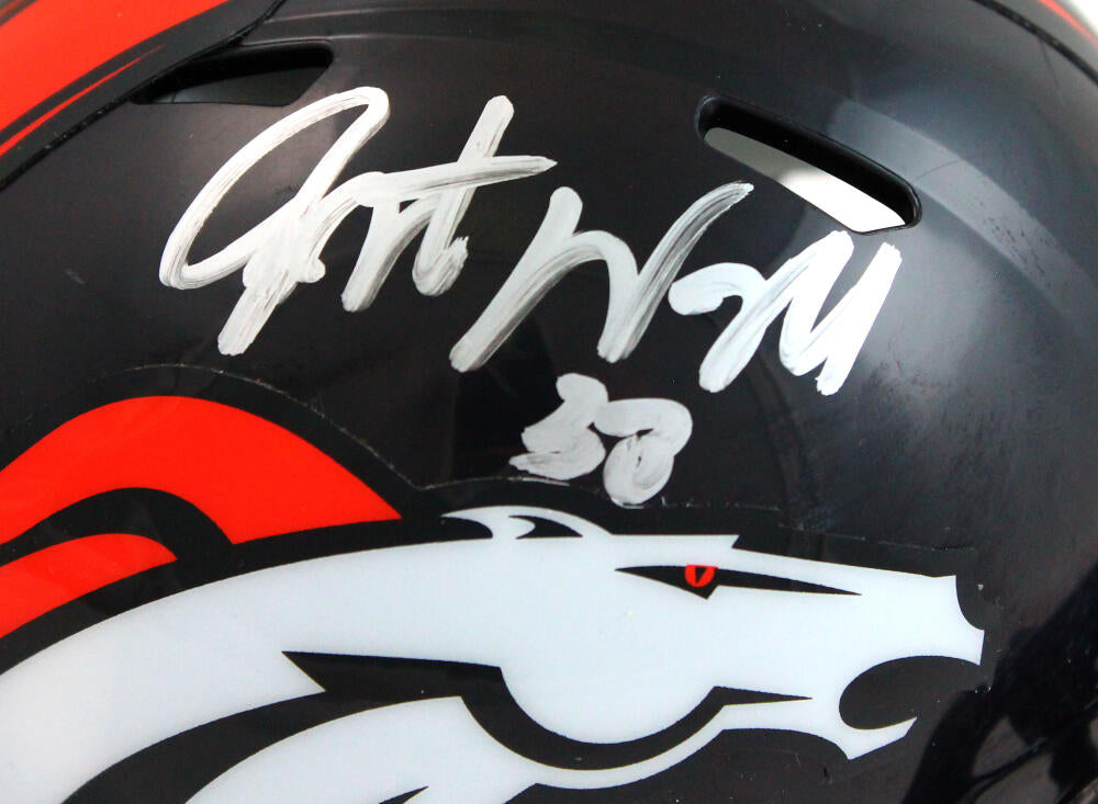 Javonte Williams Autographed Denver Broncos Speed Mini Helmet-Beckett – The  Jersey Source