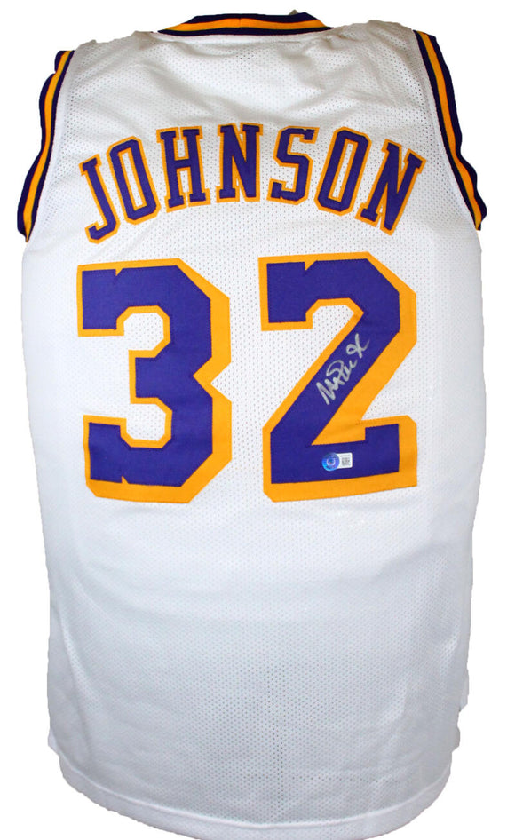 Magic Johnson Autographed White Los Angeles Jersey-Beckett W Hologram *Silver Image 1