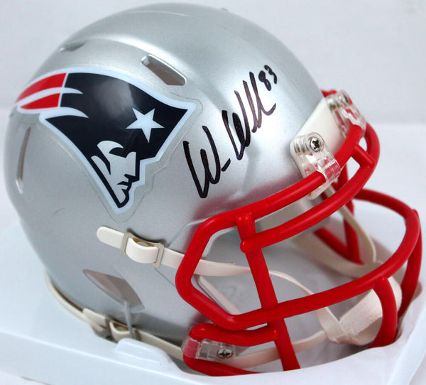 Wes Welker Autographed NE Patriots Speed Mini Helmet-Beckett W Hologra –  The Jersey Source