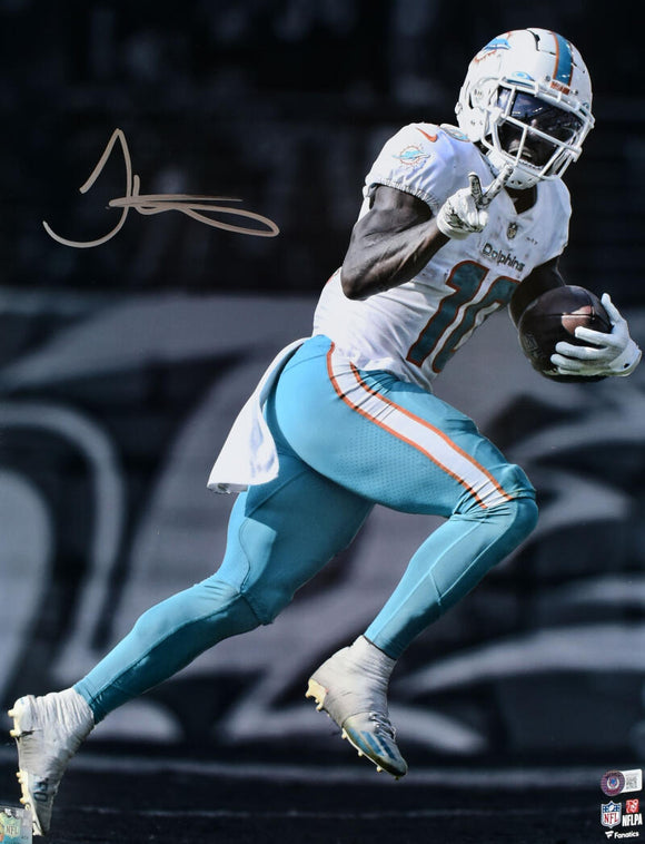 Tyreek Hill Autographed Miami Dolphins 16x20 Spotlight Photo- Beckett W Hologram *Silver Image 1