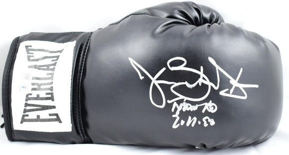 Buster Douglas Autographed Everlast Black Boxing Glove w/Tyson KO-Beckett W Hologram *Silver *Right Image 1