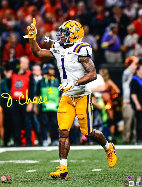 Ja'Marr Chase Autographed LSU 16x20 Pointing Photo-Beckett W Hologram *Yellow Image 1