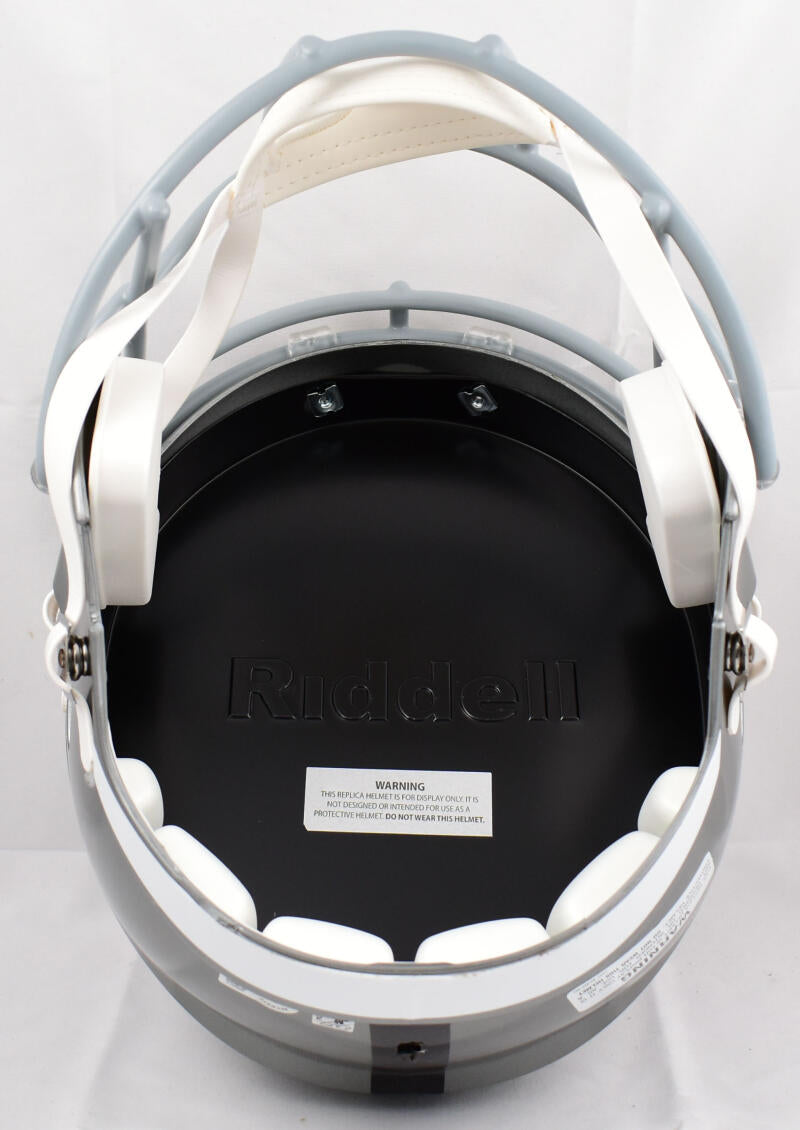 What Pros Wear: Josh Jacob's Riddell Speedflex Helmet - What Pros Wear