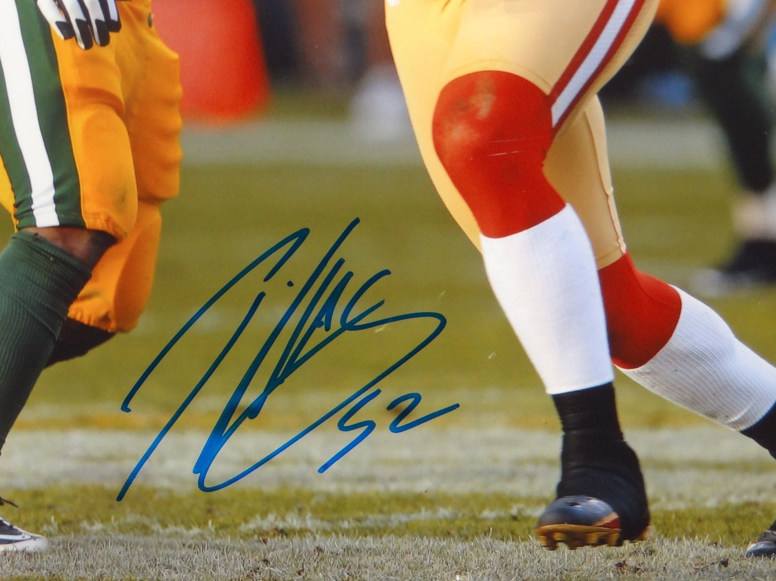 : Patrick Willis Signed San Francisco 49ers Running 8x10